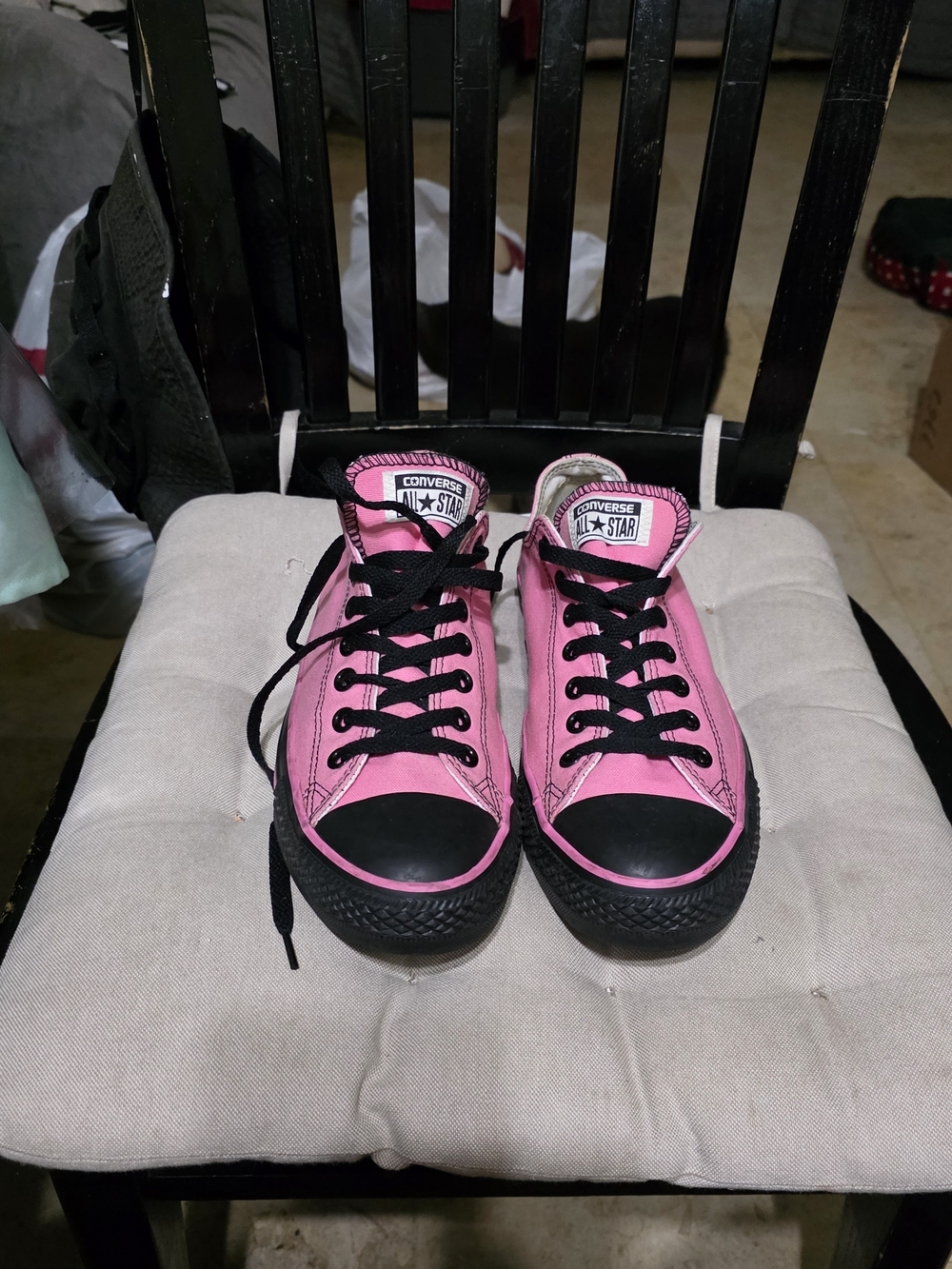 Converse Womens Pink and Black Low Top Sneakers Used Size 10